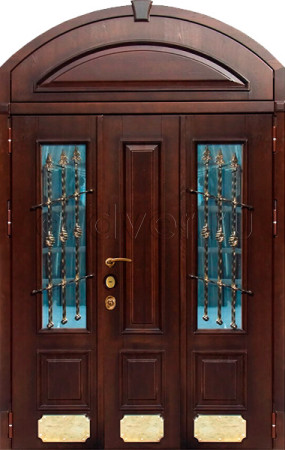 Арочная входная дверь со стеклом и ковкой/верхнаяя фрамужная вставка