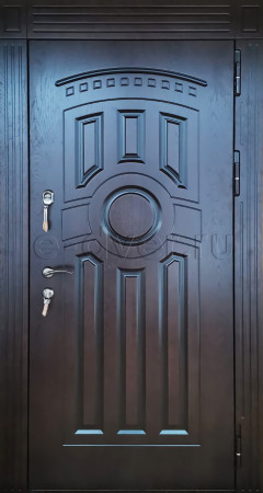 Классическая МДФ дверь/цвет махагон